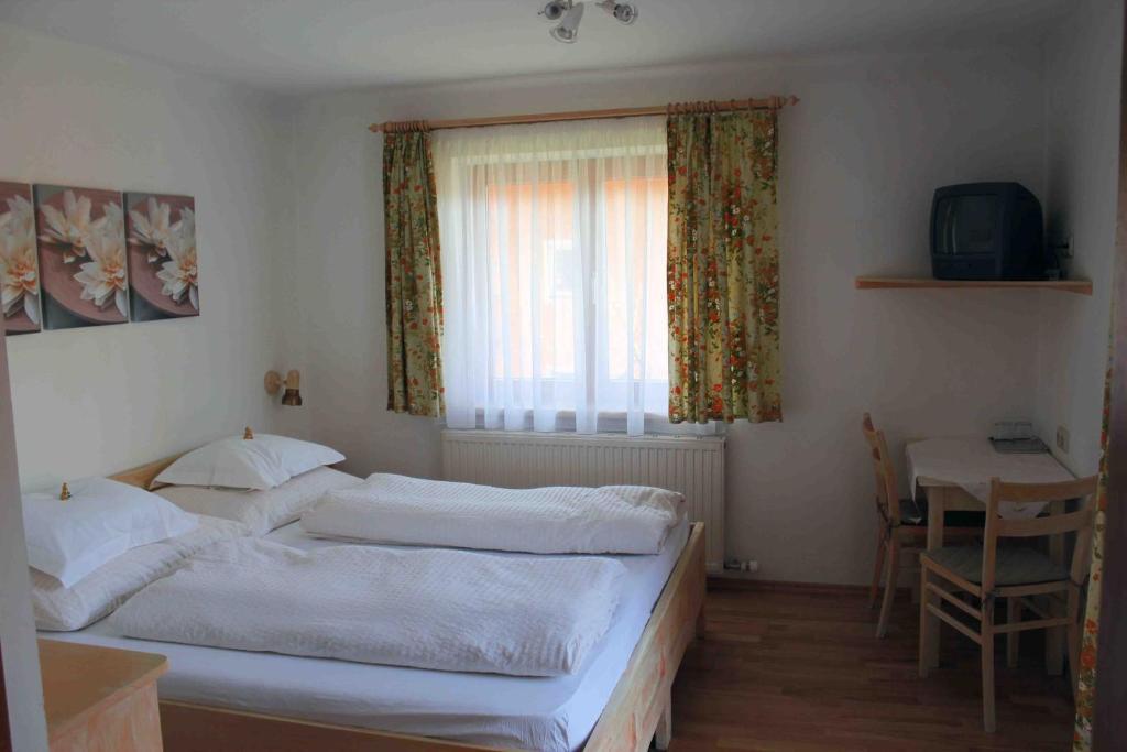 Bed and Breakfast Haus Senoner Kitzbühel Habitación foto